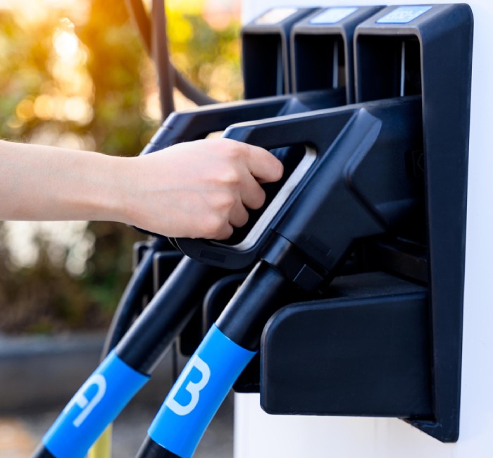 Raccordement d’un véhicule électrique sur une borne de recharge